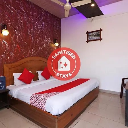Oyo 74865 Neelkamal Hotel